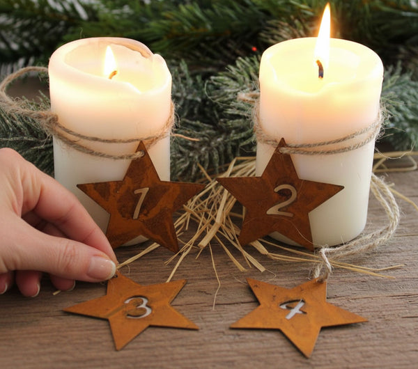 LB H&F 4er Set Adventskranz Zahlen Deko Advent Rost Stern Metall Weihnachten KERZENANHÄNGER dekorieren Sternform Adventskerzen