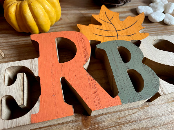 LB H&F Schriftzug Herbst zum hinstellen Holz Herbstblätter Blätter Natur 30 cm Gross Herbstdeko BLATT