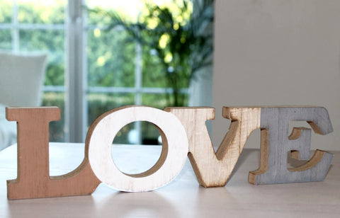 Schriftzug Love zum hinstellen Buchstaben Holz Natur Grau Braun Weiß 35 cm Gross LIEBE